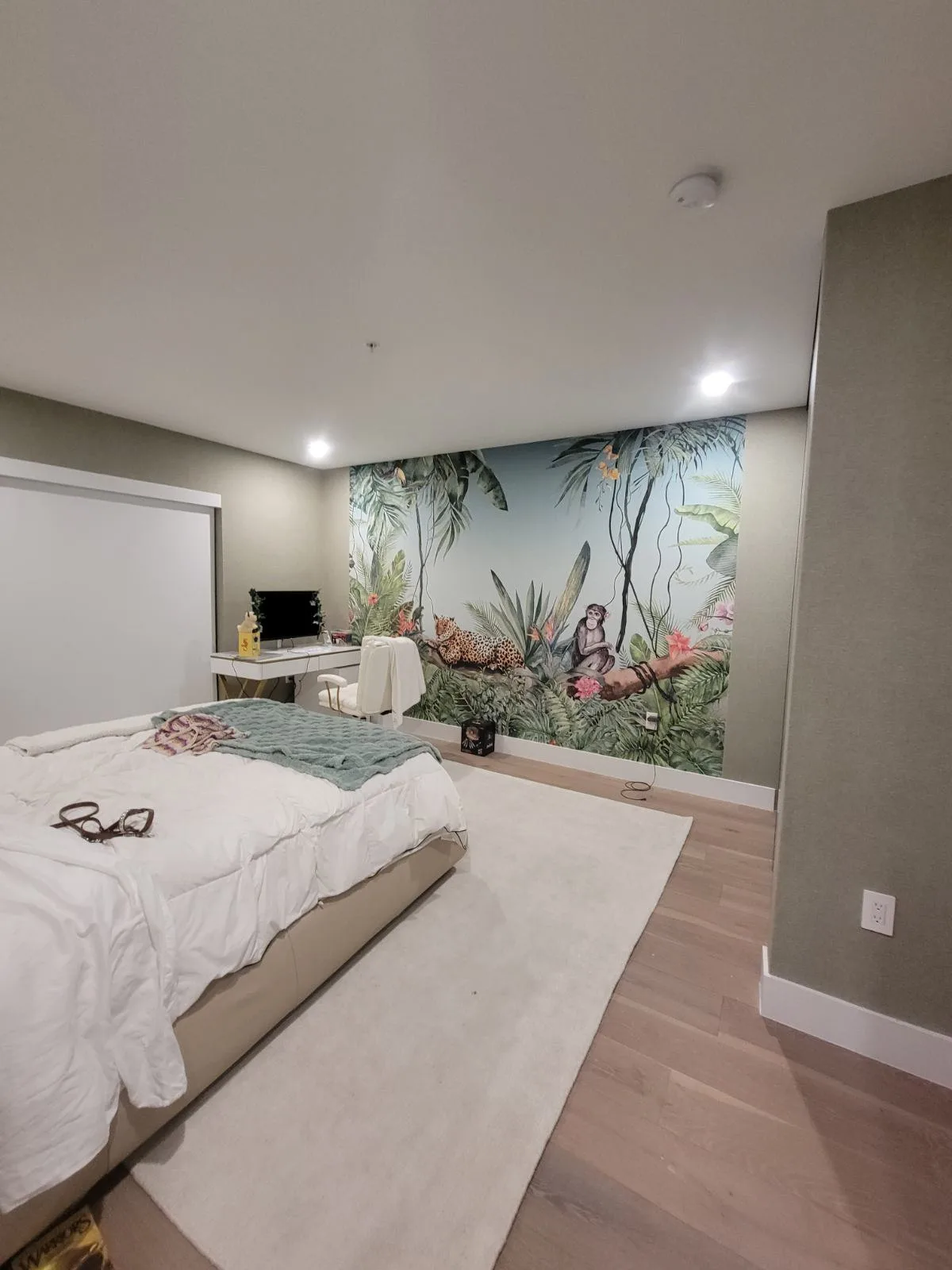 Wallpaper removal San Diego